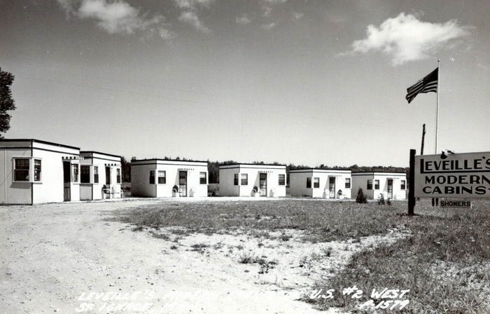 Leveilles Modern Cabins - Old Postcard